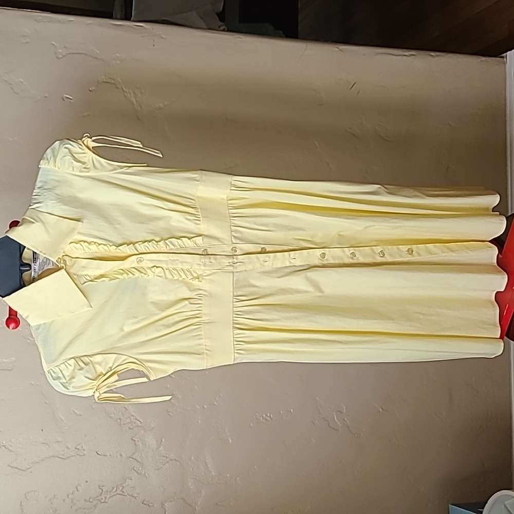 Yellow dress